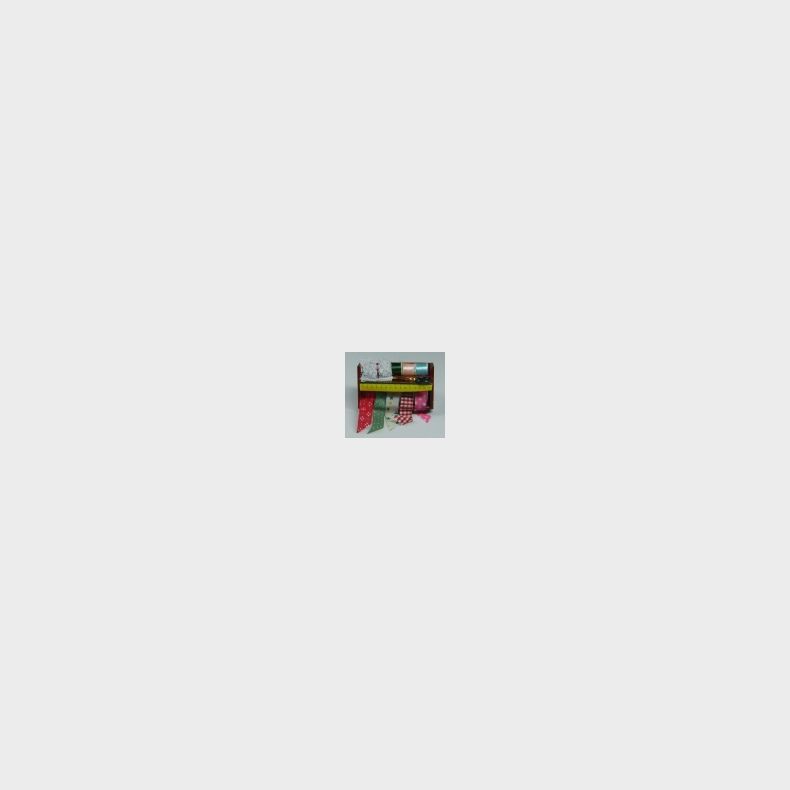 Hylde med sytilbeh�r